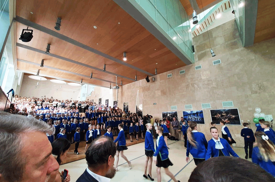 Церемония открытия общеобразовательной школы при Академии танца Бориса Эйфмана.